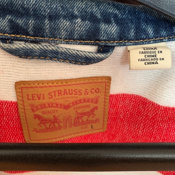 WOMEN’S THE BAY AND LEVI LEVI’S JEAN JACKET - Picture 3 of 4